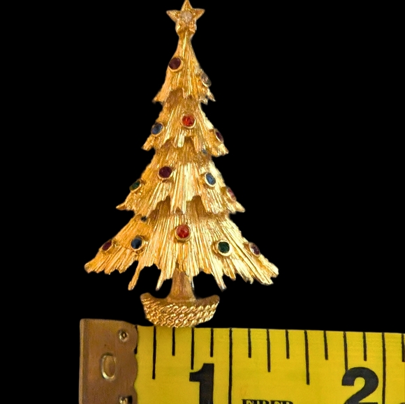 Vintage Monet Christmas Tree Brooch Gold Tone Jewel Tone Rhinestones - Picture 12 of 14